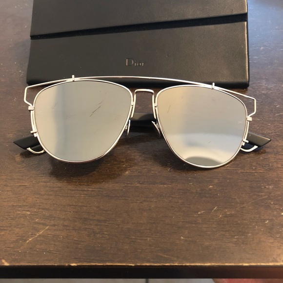Christian Dior Technologic Sunglasses - Picture 2 of 8